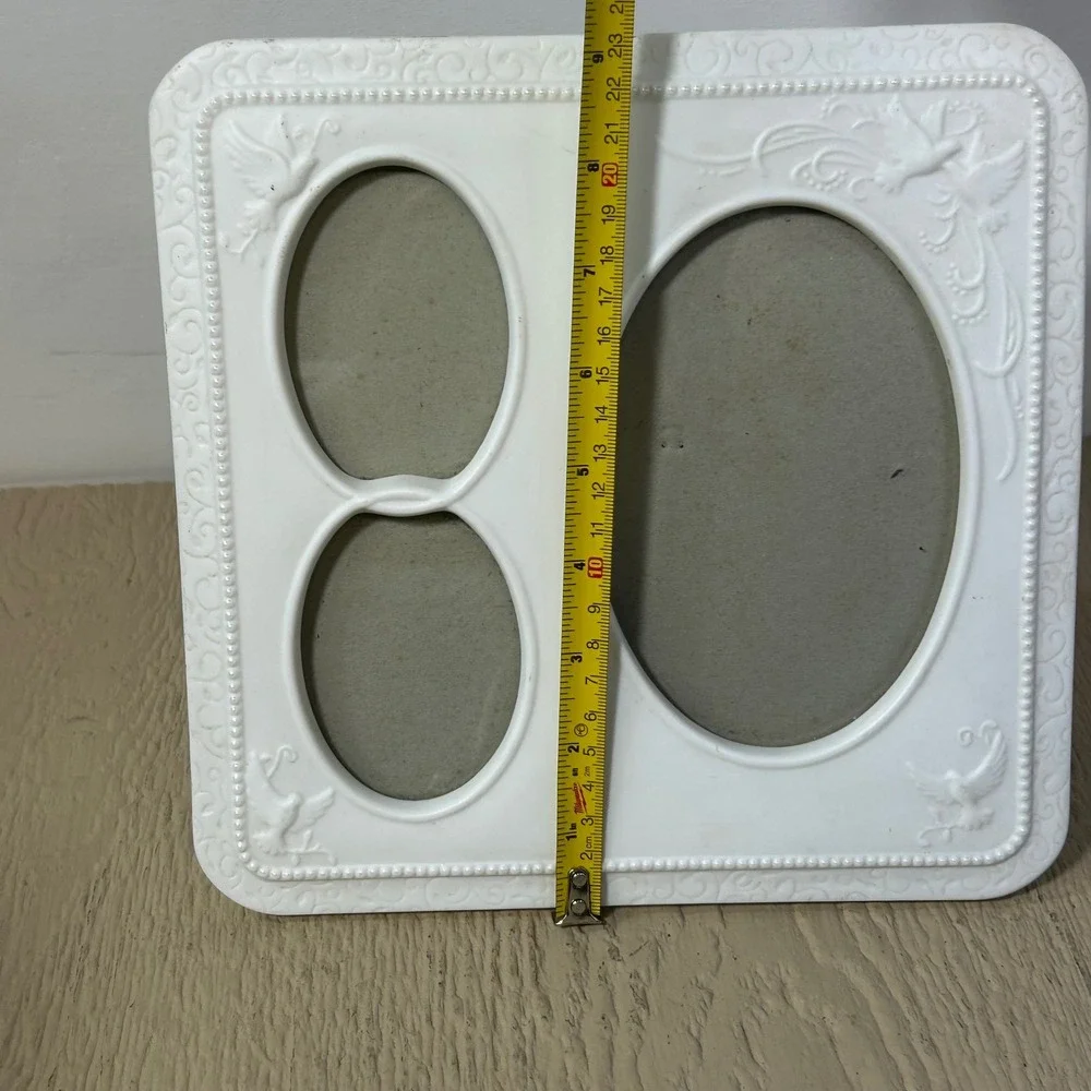Gund Gifts White Ceramic Triple Oval Picture Frame Dove Embossed Cottagecore 9x8